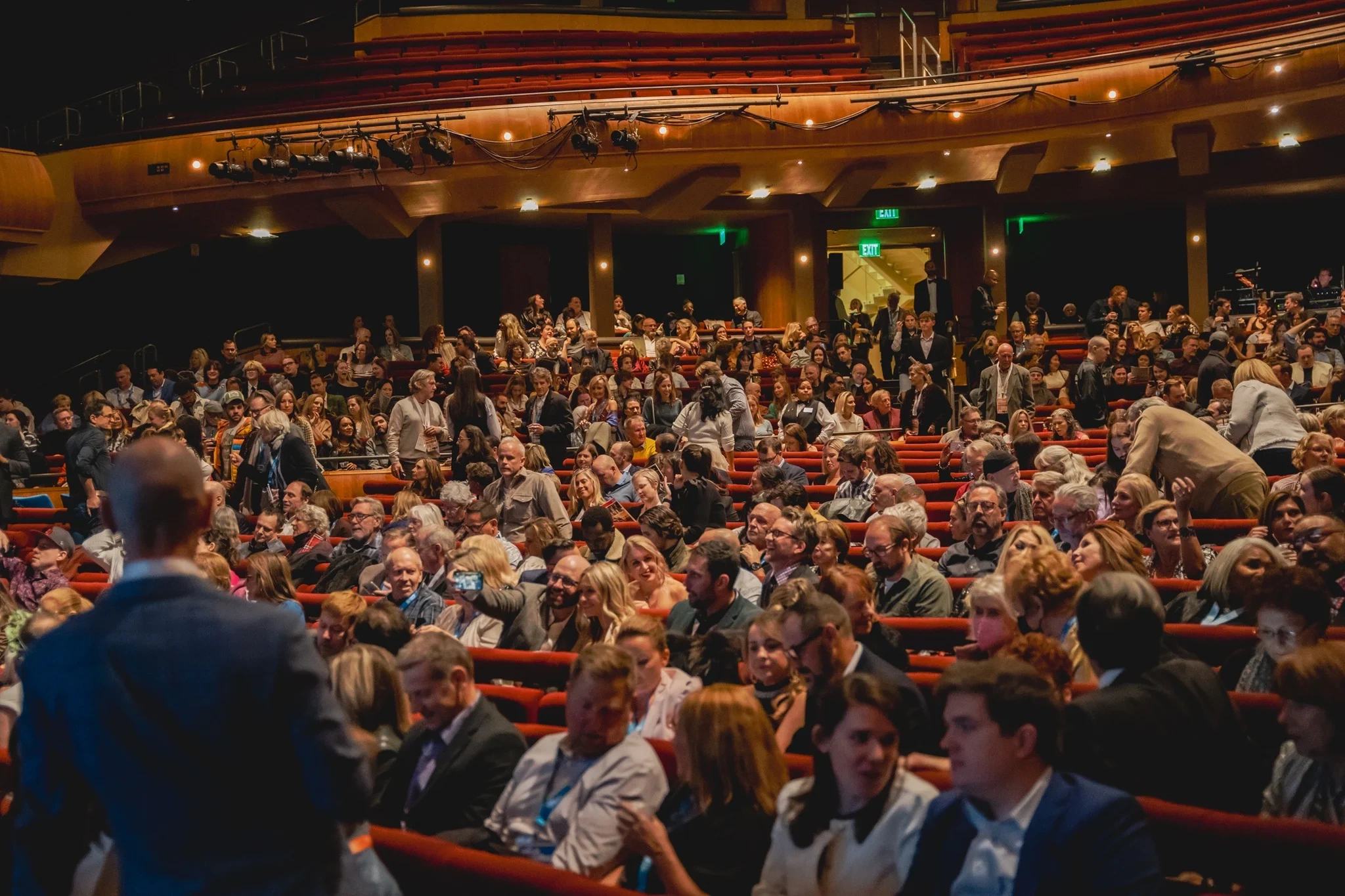 禁漫天堂｜全网漫画免费观看电影节现场观众沉浸式观影体验